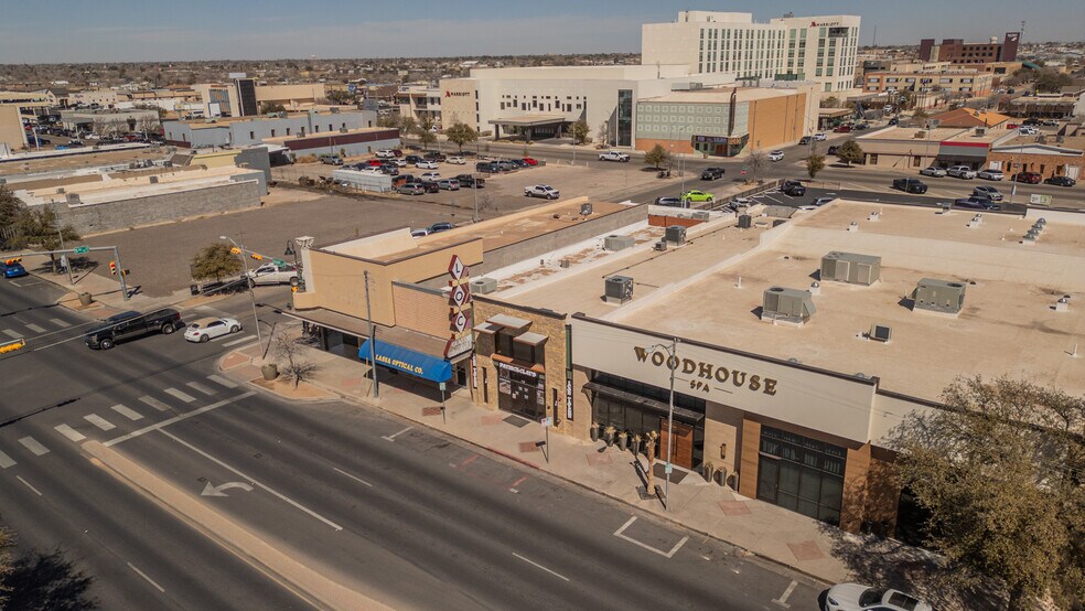 More Photos Of 418 N Grant Ave, Odessa Bar For Sale