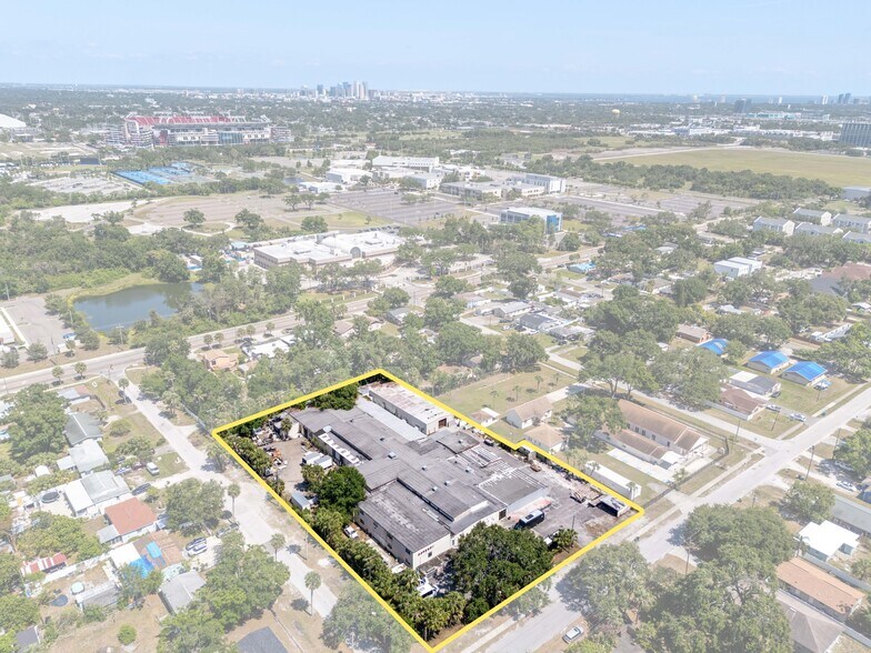 More Photos Of 4214 W Virginia Ave, Tampa Warehouse For Lease