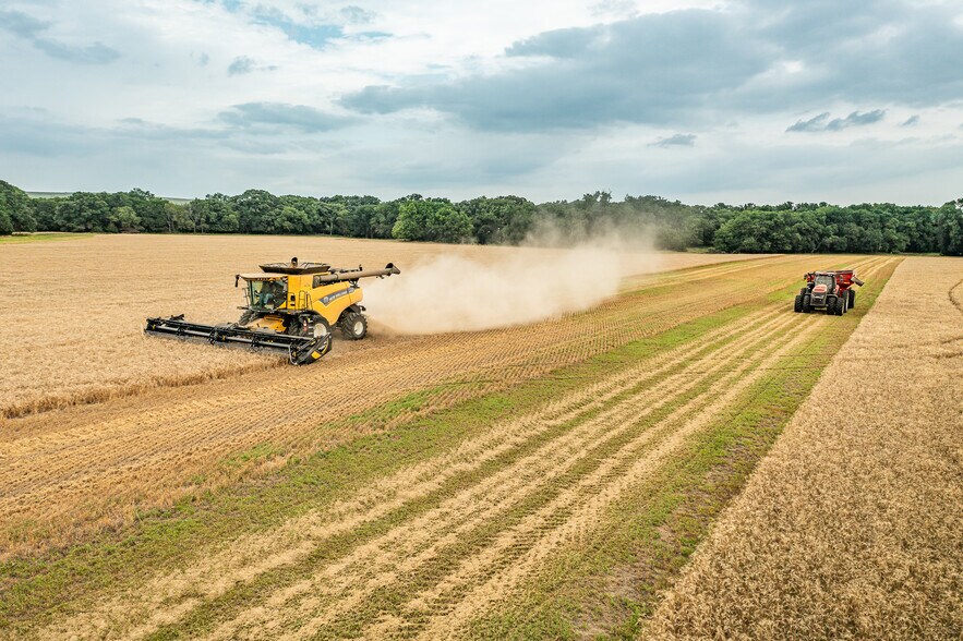 More Photos Of 223 KS-14, Lincoln Land For Sale