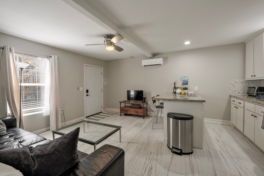 More Photos Of 3312 Crawford St, Houston Apartments For Sale