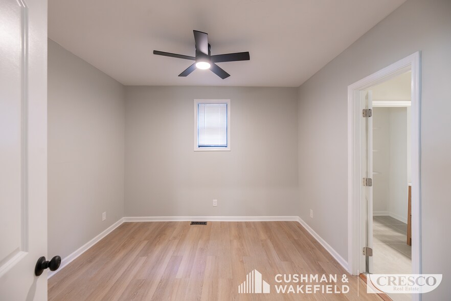 More Photos Of 1020 Kenilworth Ave, Cleveland Apartments For Sale