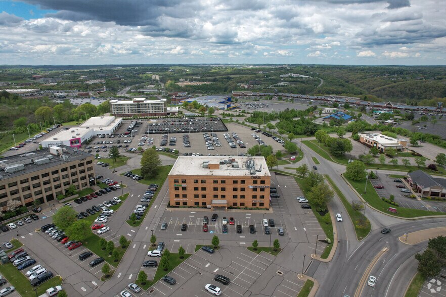 More Photos Of 3 Robinson Plz, Pittsburgh Office For Lease