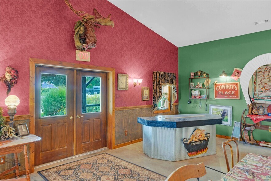 More Photos Of 1356 County Road 2900 N, Rantoul Specialty For Sale