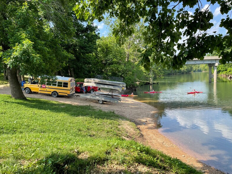 More Photos Of 1254 Hooten Town Rd, Crane Trailer Camper Park For Sale