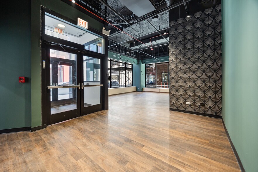 More Photos Of 59 E Van Buren St, Chicago Apartments For Lease