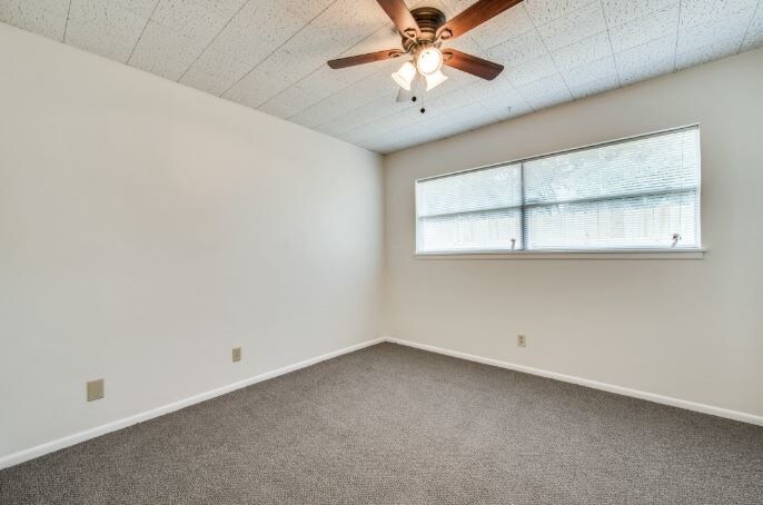 More Photos Of 101 Pine View Dr, Boerne Office Residential For Lease