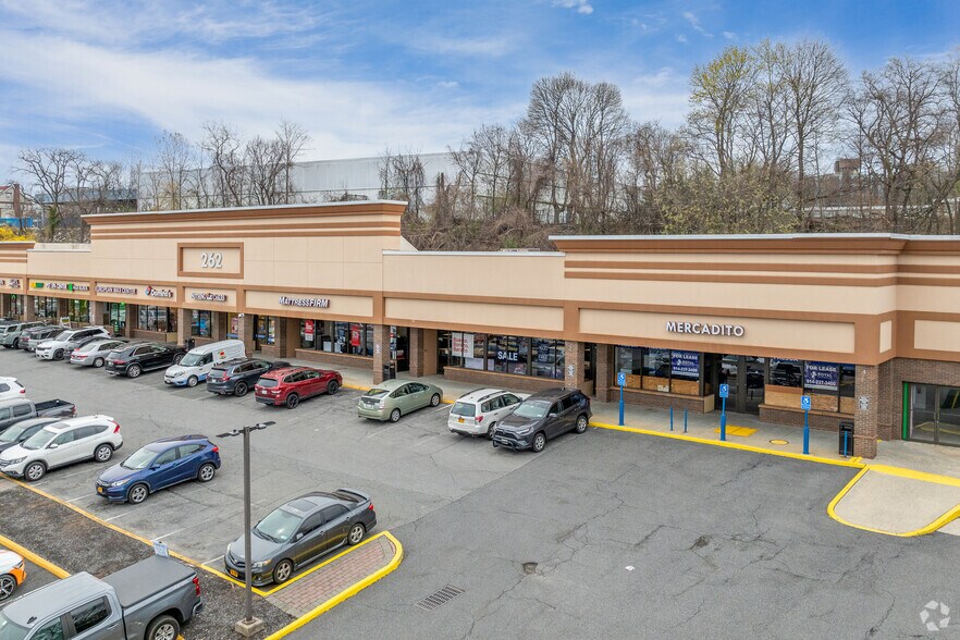 Primary Photo Of 262 Boston Post Rd, Port Chester Freestanding For Lease