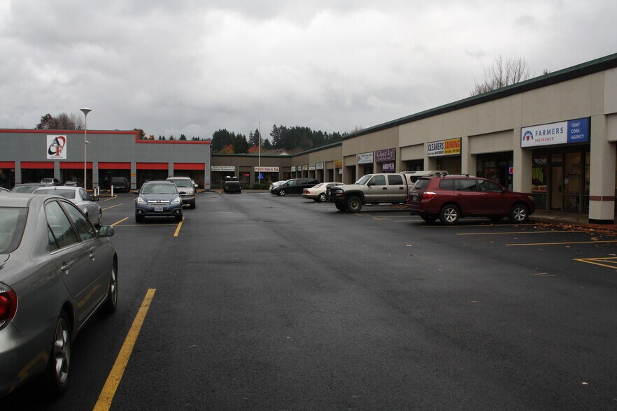 More Photos Of 2101 Bailey Hill Rd, Eugene Restaurant For Lease