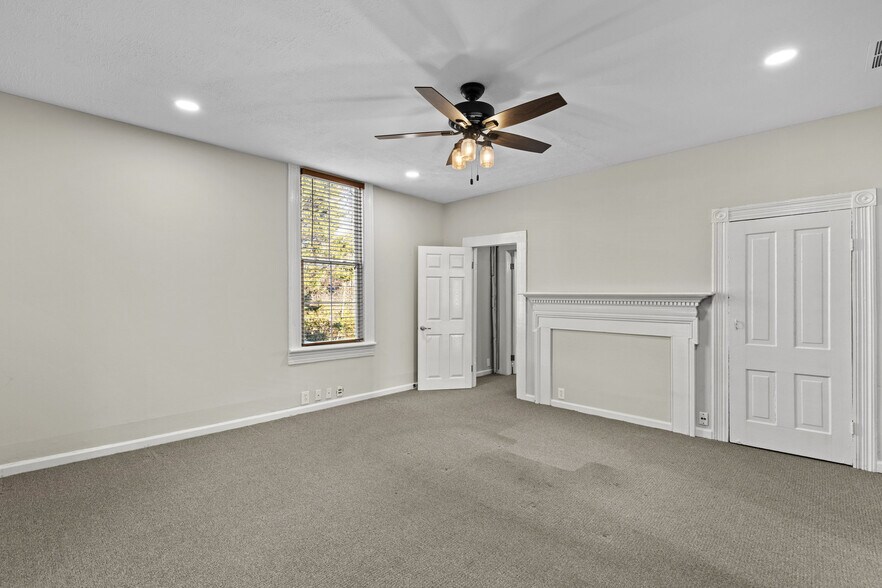 More Photos Of 90 E Moreno St, Buford Office Residential For Sale