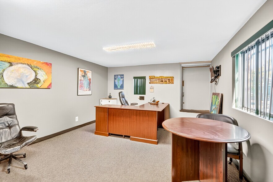 More Photos Of 22 W Lincoln Ave, Mount Vernon Freestanding For Lease