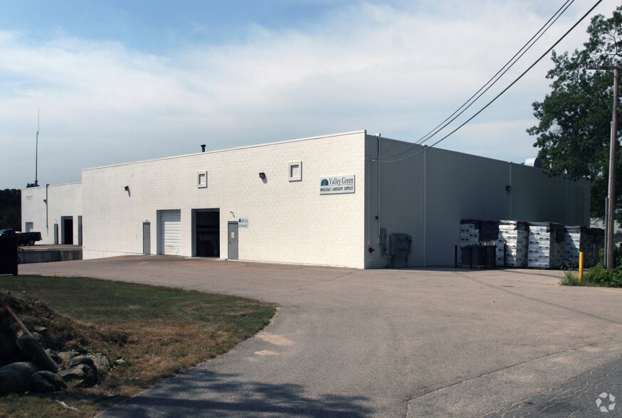 More Photos Of 440 George Washington Hwy, Smithfield Warehouse For Lease