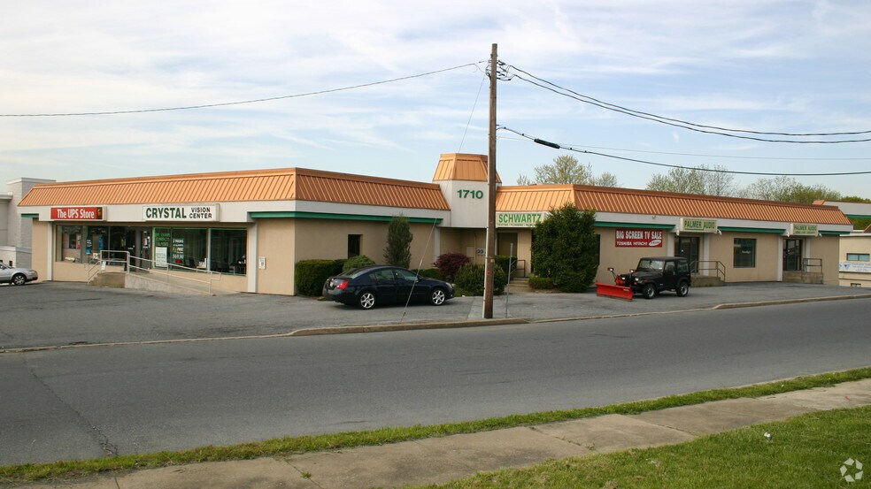 More Photos Of 1710 MacArthur Rd, Whitehall Storefront Retail Office For Lease