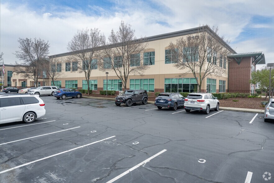 Primary Photo Of 810 Vaca Valley Pky, Vacaville Office For Lease