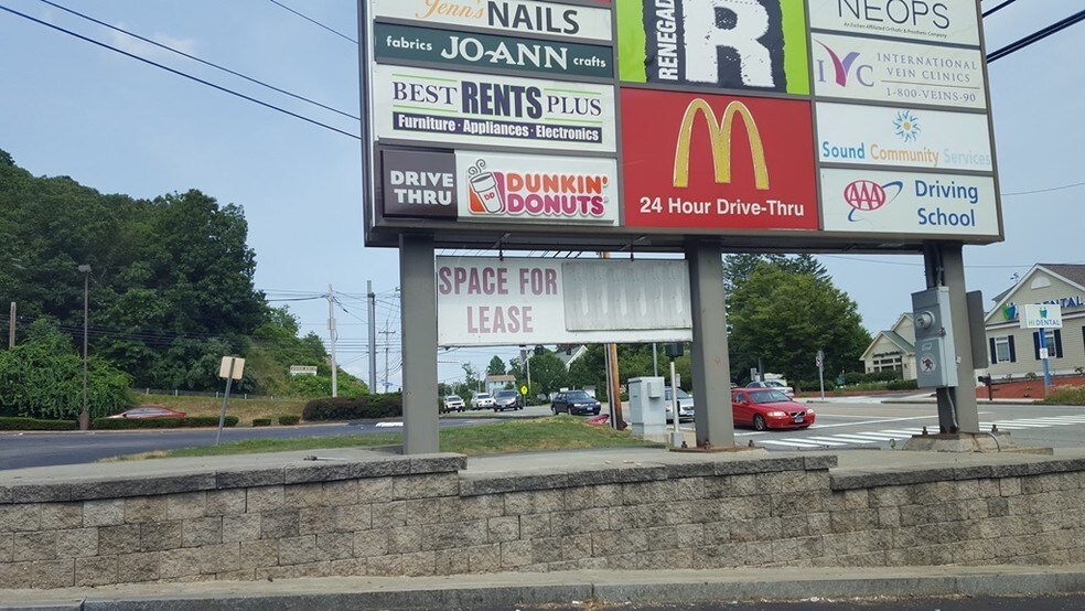 More Photos Of 109-113 Salem Tpke, Norwich Unknown For Lease