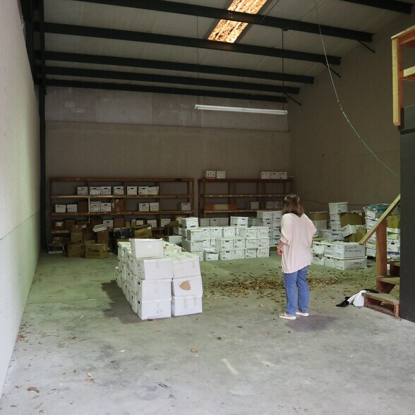 More Photos Of 656 Capital Cir NE, Tallahassee Warehouse For Lease