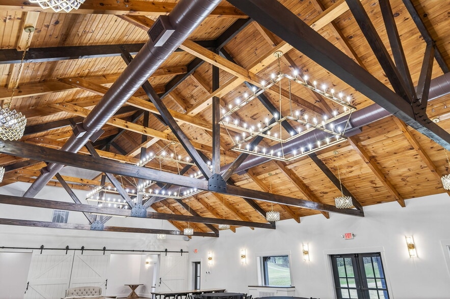 More Photos Of 1249 Gulf Rd, Spencer Golf Course Driving Range For Sale