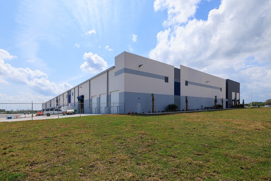 More Photos Of 1170-1130 S Williamson Blvd, Daytona Beach Unknown For Lease