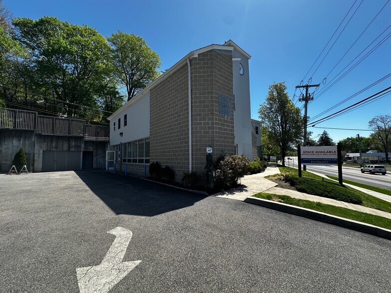 More Photos Of 176 N Highland Ave, Ossining Medical For Lease