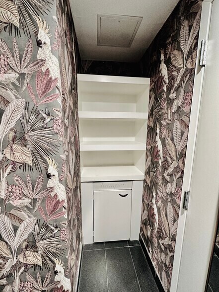 More Photos Of 151 Greenwich Ave, Greenwich Office For Lease