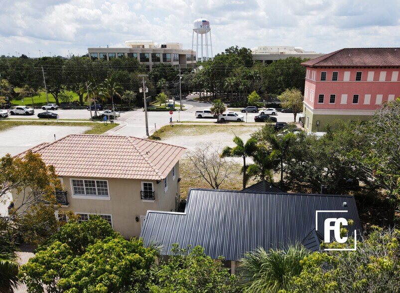 More Photos Of 306 SE Detroit Ave, Stuart Office For Lease