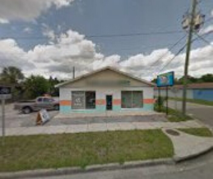 Primary Photo Of 687 NE 5th St, Crystal River Freestanding For Lease