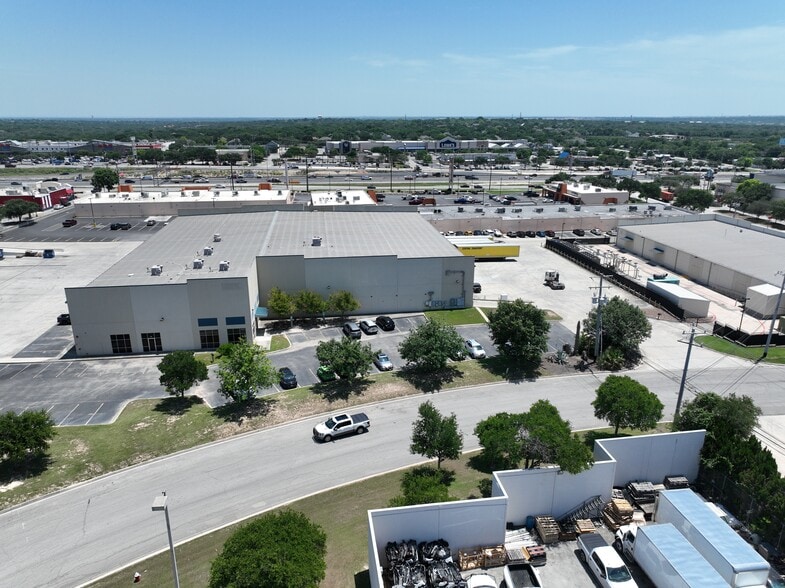More Photos Of 5850 Corridor Pky, Schertz Warehouse For Lease