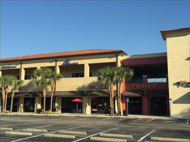 More Photos Of 1034-1050 Bloomingdale Ave, Valrico Storefront Retail Office For Sale