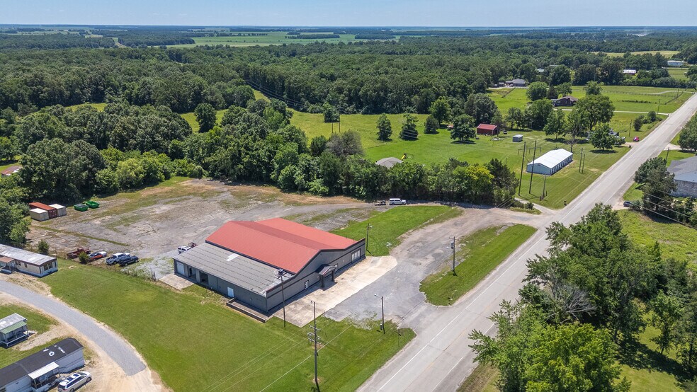 More Photos Of 602 E Outer Rd, Poplar Bluff Warehouse For Sale