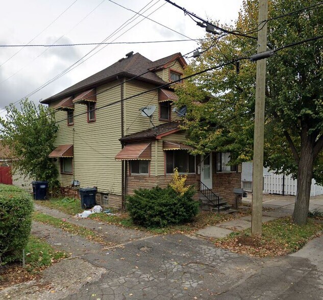 More Photos Of , River Rouge Unknown For Sale