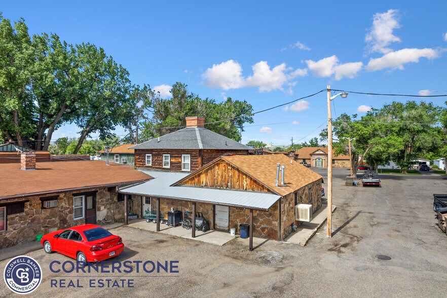 More Photos Of 628 E Richards St, Douglas Hotel For Sale