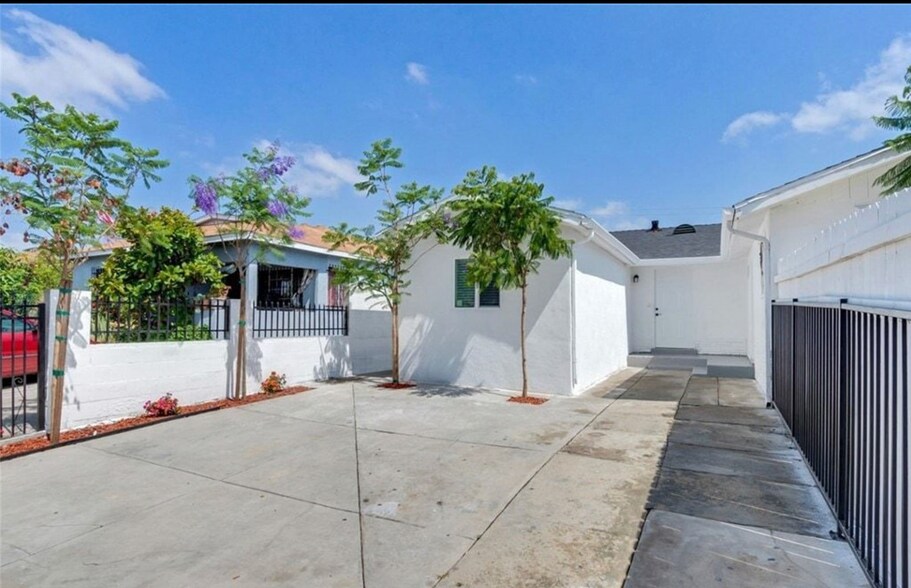 Primary Photo Of 1143 E 106th St, Los Angeles Apartments For Sale