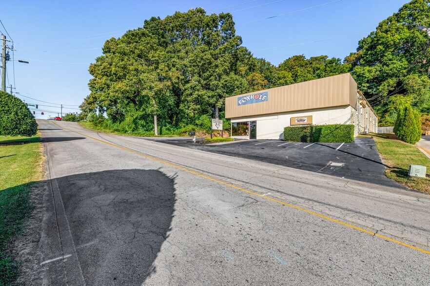 More Photos Of 1358 Plaza Dr, Gainesville Freestanding For Sale