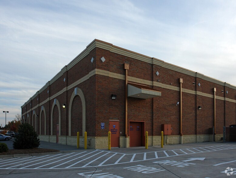 More Photos Of 260 N NC Hwy 801, Advance Freestanding For Lease