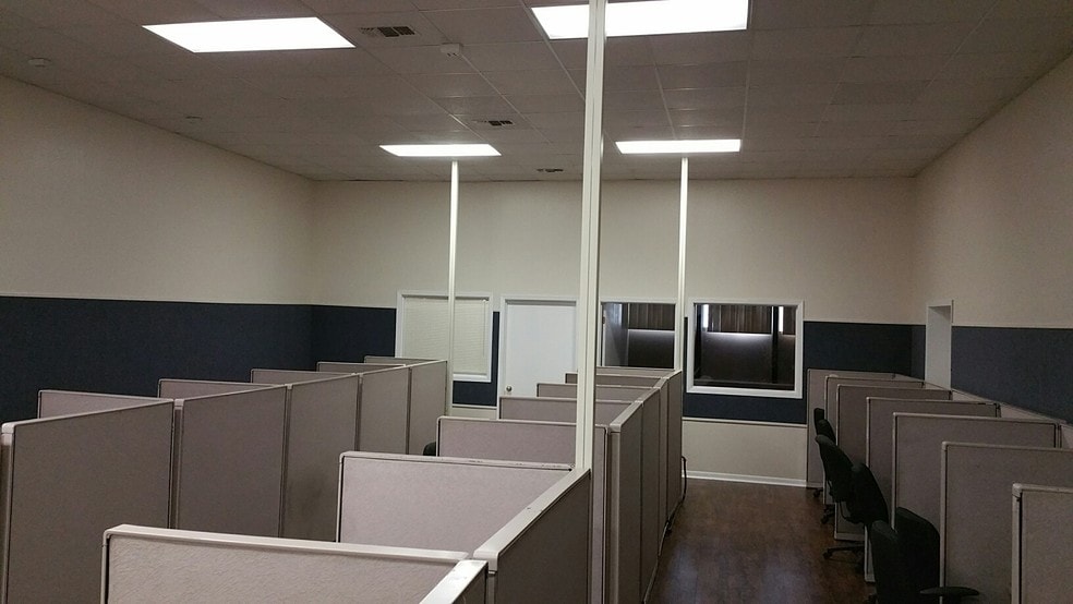 More Photos Of 101 Uhland Rd, San Marcos Research And Development For Lease