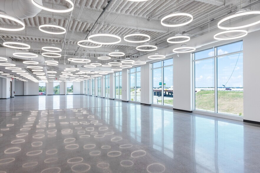 More Photos Of 450 N Freeport Pky, Coppell Office For Lease