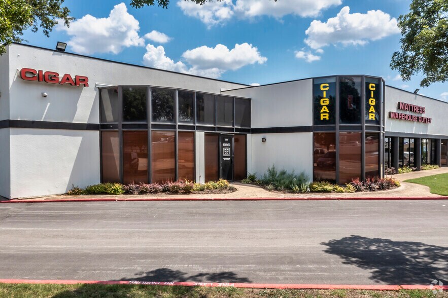 More Photos Of 1002 N Central Expy, Richardson Storefront Retail Office For Lease