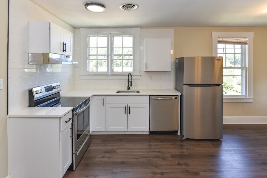 More Photos Of 104 Maple Ave, Chestertown Apartments For Sale