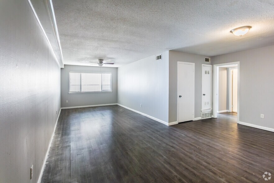 More Photos Of 199 S McLean Blvd, Memphis Apartments For Sale