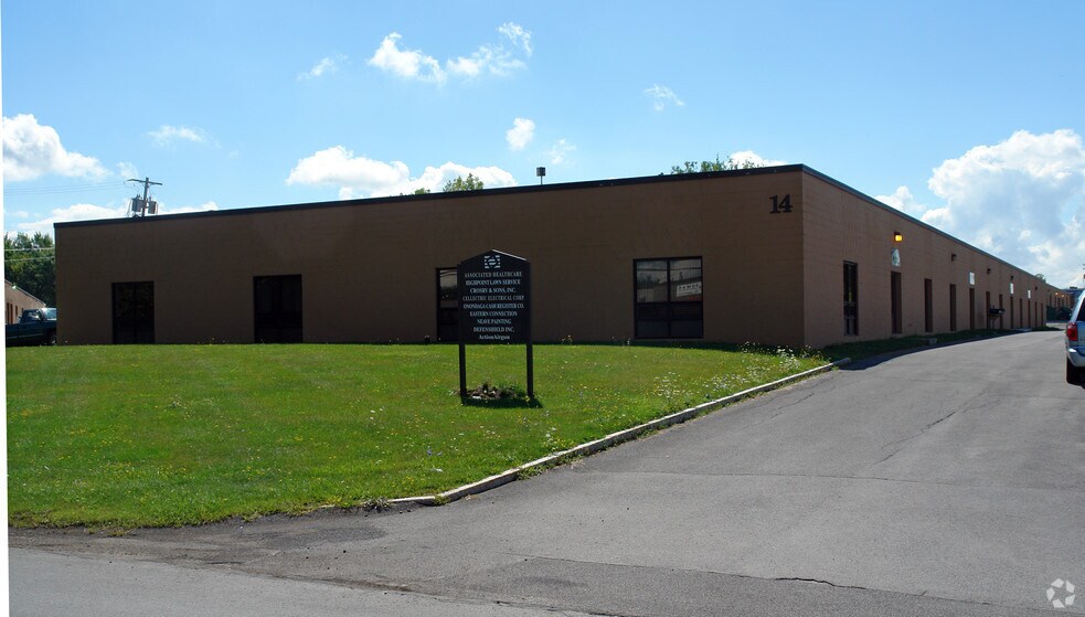 More Photos Of 14 Corporate Cir, East Syracuse Flex For Lease