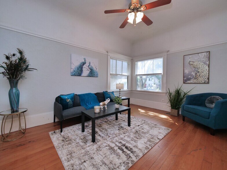 More Photos Of 1901-1903 H St, Sacramento Apartments For Sale