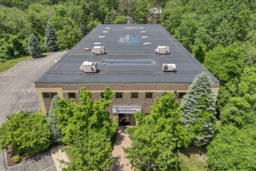 Primary Photo Of 18 Tsienneto Rd, Derry Industrial For Sale