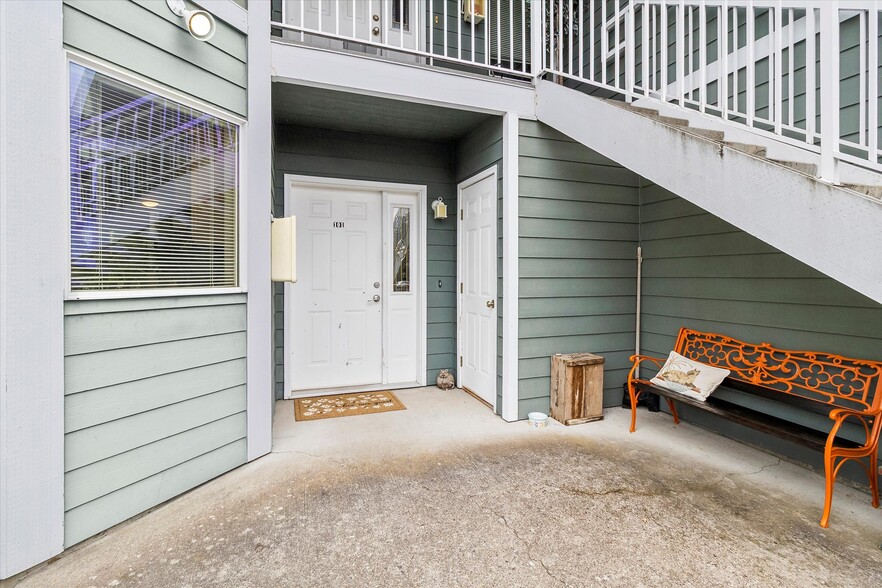 More Photos Of 344 E Bellis Fair Pky, Bellingham Apartments For Sale