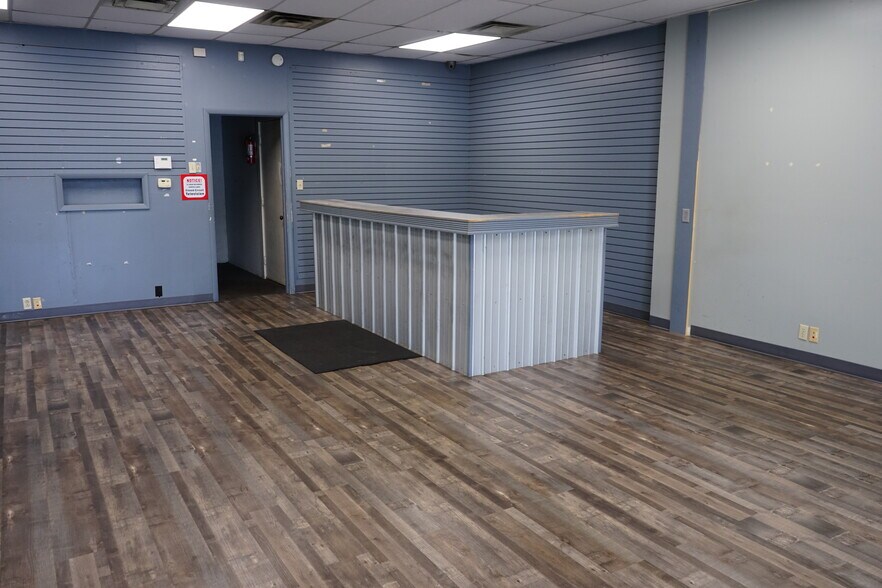 More Photos Of 52171 National Rd, Saint Clairsville Office For Lease