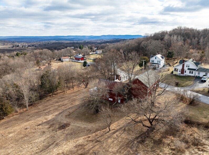 More Photos Of 156 Mount Zion Rd, Marlboro Flex For Sale