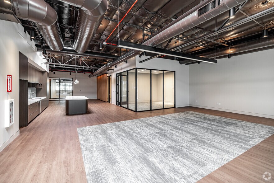 More Photos Of 200 E Baker St, Costa Mesa Loft Creative Space For Lease