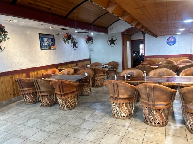 More Photos Of 6100 S Mooney Blvd, Visalia Restaurant For Lease