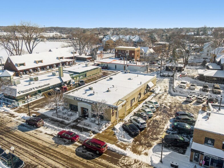 More Photos Of 11 Water St, Excelsior Freestanding For Lease