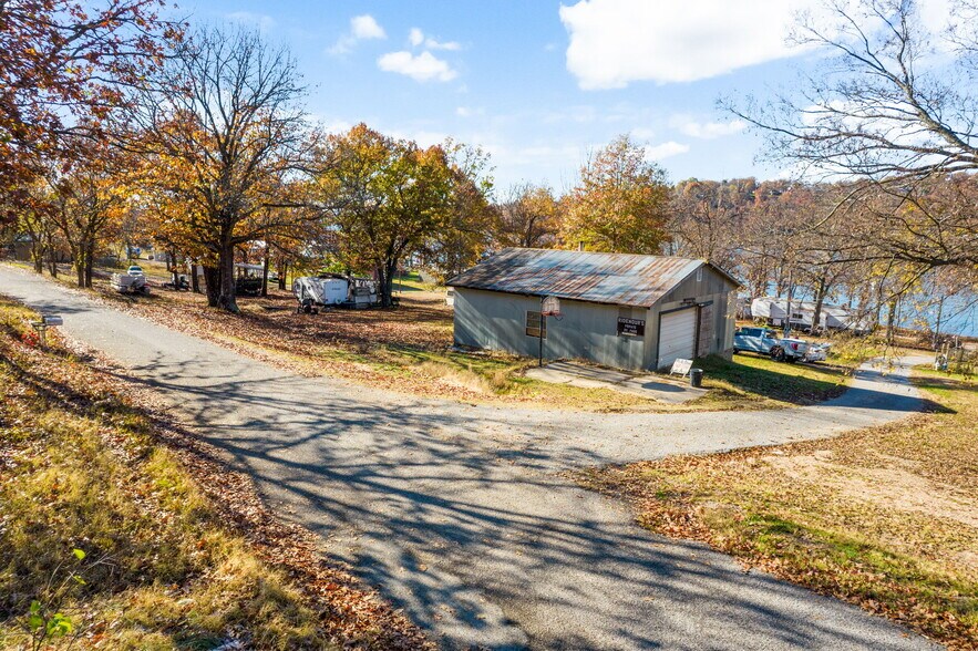 More Photos Of 53910 N Ridenour Loop, Afton Manufactured Housing Mobile Home Park For Sale