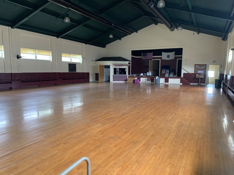 More Photos Of 630 Rathbun St, Blackstone Religious Facility For Sale