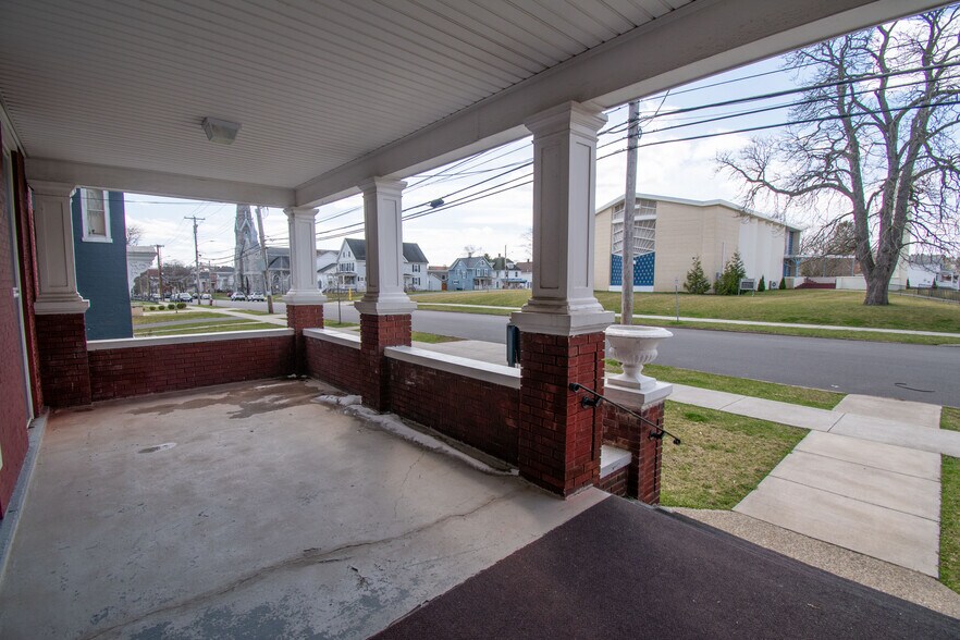 More Photos Of 91 Genesee St, Geneva Office Residential For Sale